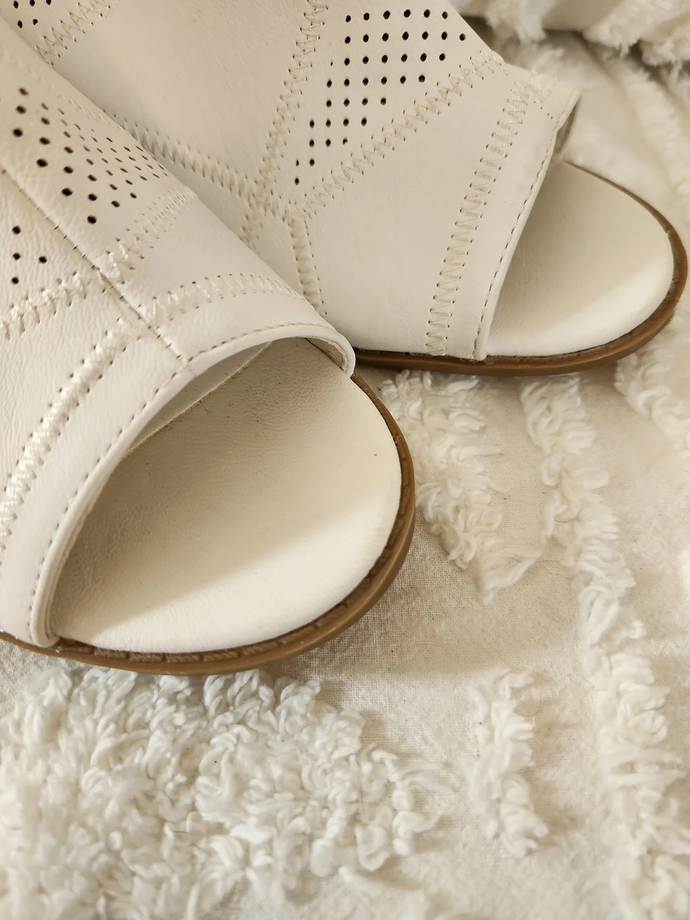 Brittany & CO Open-Toe Perforated Lace-Up Ankle Bootie - White Size 7.5